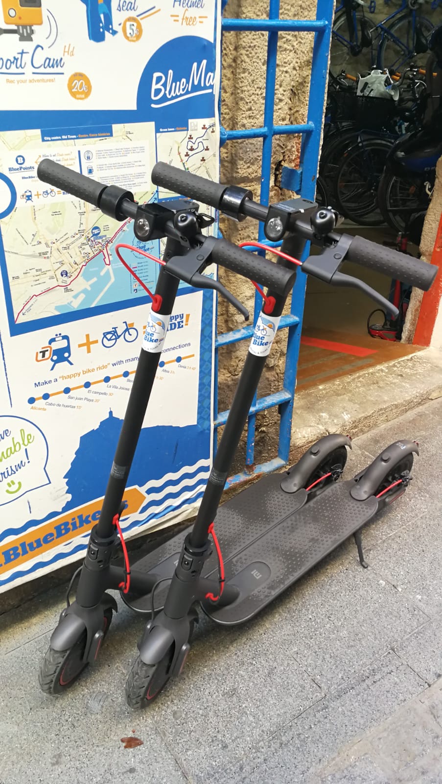 Negrita Diálogo Ciudadano NEW electric scooters for rent at the shop with 45km autonomy | Blue Bike